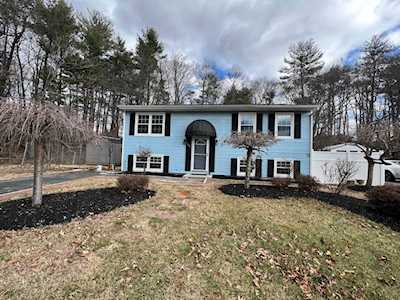 2833 Beaver Brook Salem, VA 24153