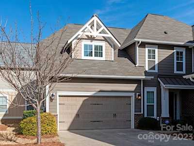 15150 Sapphire Hill Ln Charlotte, NC 28277