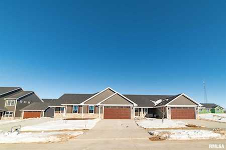 3098 Mary Leigh Dr Bettendorf, IA 52722
