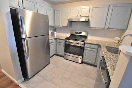 96 River Rd #201 Manchester, NH 03104