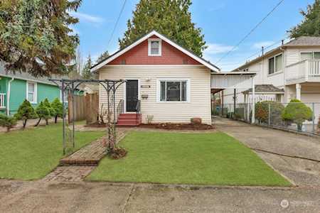 9667 54th Ave S Seattle, WA 98118