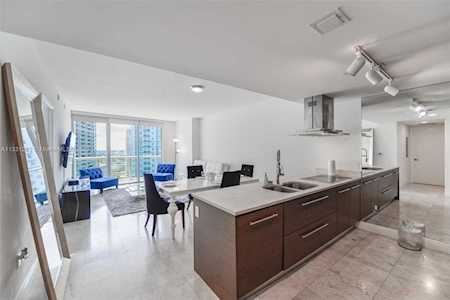 485 Brickell Ave #3107 Miami, FL 33131