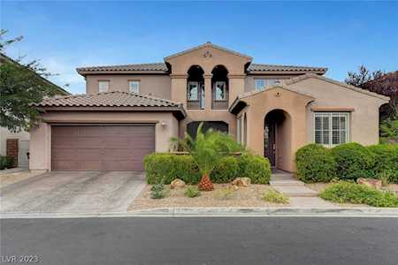 12132 Los Arroyos Ct Las Vegas, NV 89138