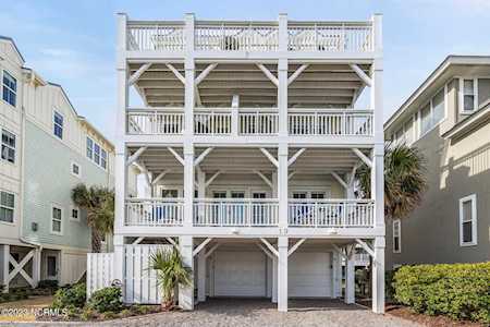 19 E Columbia Street Wrightsville Beach, NC 28480