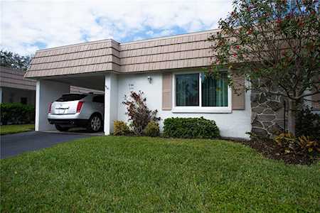 2743 Riverbluff Ct #V-94 Sarasota, FL 34231