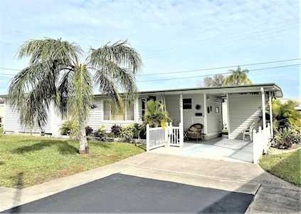 2000 E Bay Dr #126 Largo, FL 33771