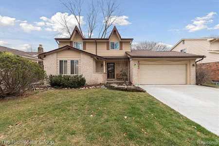 6022 Beaufort Dr Canton Twp, MI 48187