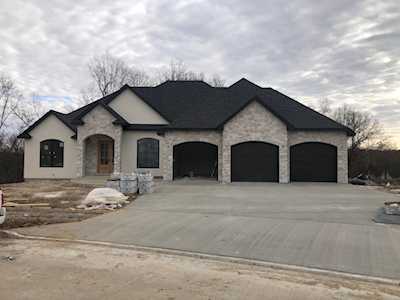 7501 Kirby Knowle LP Columbia, MO 65203