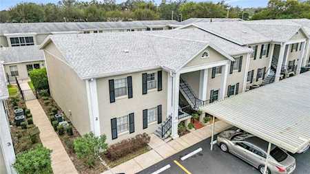 689 Lake Howard Dr NW #211 Winter Haven, FL 33880