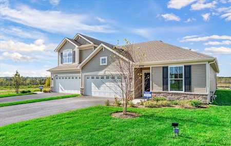 4710 Redbud Ct Wonder Lake, IL 60097