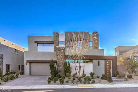 10253 Green Ember Dr Las Vegas, NV 89135