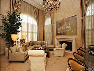 7449 Avenida De Palais Carlsbad, CA 92009
