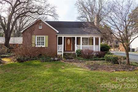1532 Pinecrest Ave Charlotte, NC 28205