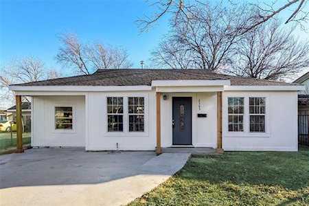 2305 Mckenzie Street Fort Worth, TX 76105