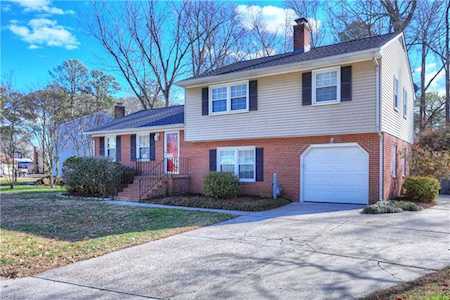 335 Deaton Dr Hampton, VA 23669