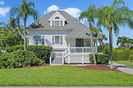 604 6th Ave N Tierra Verde, FL 33715