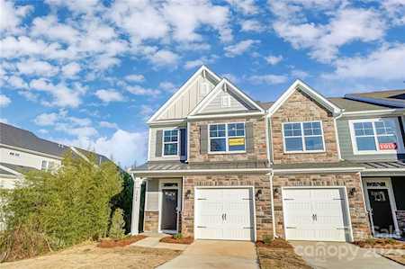 3964 Center Place Dr Harrisburg, NC 28075