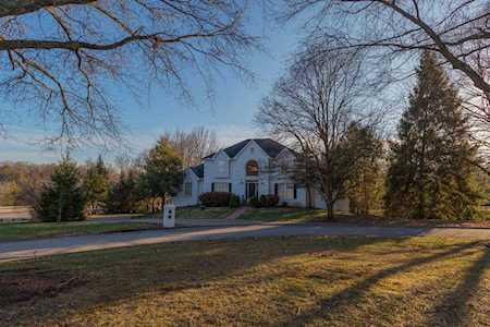 105 Club Ct Nicholasville, KY 40356