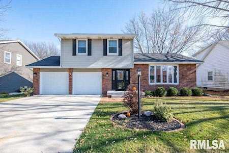 6718 N Parkwood Dr Peoria, IL 61614