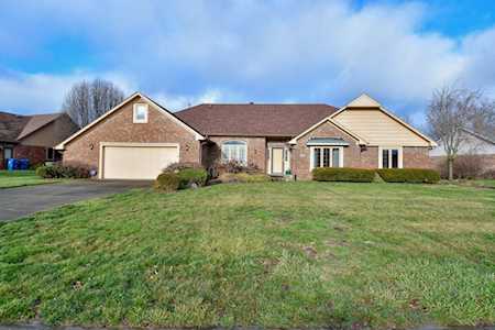 2092 Lake Run Dr Greenwood, IN 46143