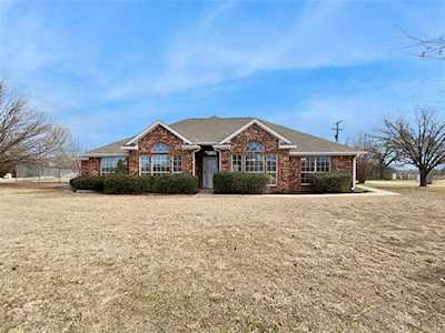 1010 S Clinton Lane Midlothian, TX 76065