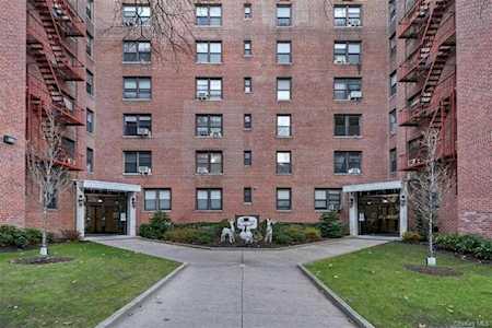 2 Windsor Terrace #6C White Plains, NY 10601