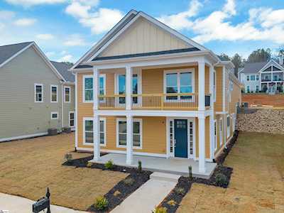 528 Coolwater Dr Taylors, SC 29687