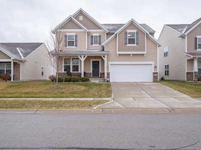 5777 Open Fields Dr Whitestown, IN 46075