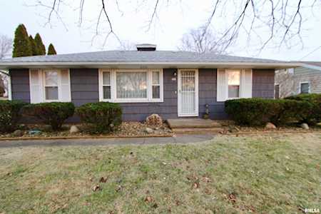 108 Carlson Ave Washington, IL 61571
