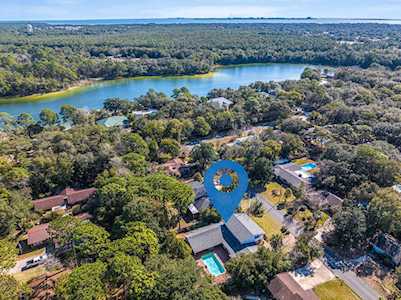 37 Walnut Avenue Shalimar, FL 32579