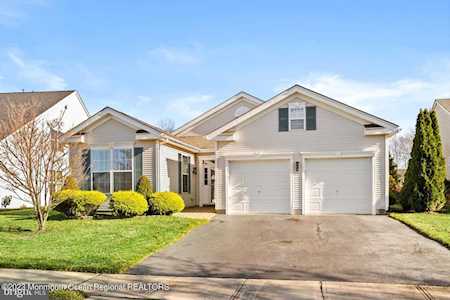 4 Minuteman Circle Allentown, NJ 08501