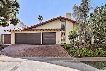 1400 Crestview Ave Seal Beach, CA 90740