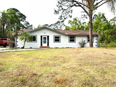 211 Leroy Ave Lehigh Acres, FL 33936