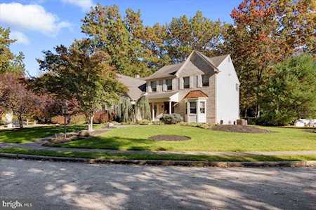 36 Farmhouse Ln Voorhees, NJ 08043