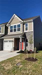 1600 Redwing Arch Chesapeake, VA 23323