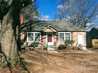 2104 St Mark St Charlotte, NC 28216