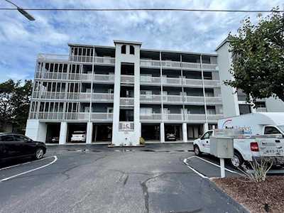 305 Hillside Dr. N #204 North Myrtle Beach, SC 29582