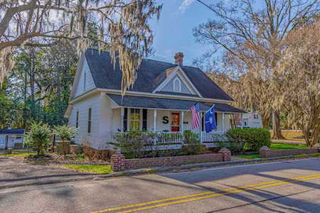 809 6th Ave. Conway, SC 29526
