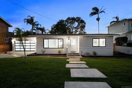 1733 Kurtz Street Oceanside, CA 92054