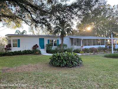 3400 Tracy Court Mims, FL 32754