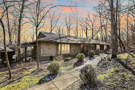 1660 Trotting Trail Rd Chesterfield, MO 63005