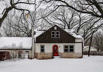 10206 Linnet Street NW Coon Rapids, MN 55433