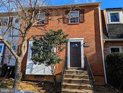 3049 White Birch Ct Fairfax, VA 22031