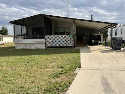 8581 Breeze Hill Dr Lake Wales, FL 33898