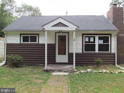 809 Spruce Ln Williamstown, NJ 08094