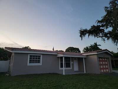 3571 NW 35th Ave Lauderdale Lakes, FL 33309