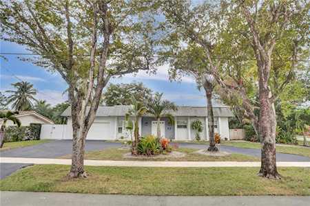 7340 NW 10th Court Plantation, FL 33313
