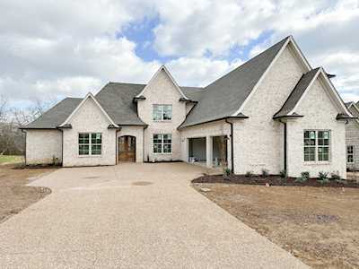 978 Luxborough Drive Hendersonville, TN 37075