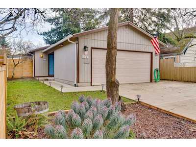 6732 SE 56th AVE Portland, OR 97206