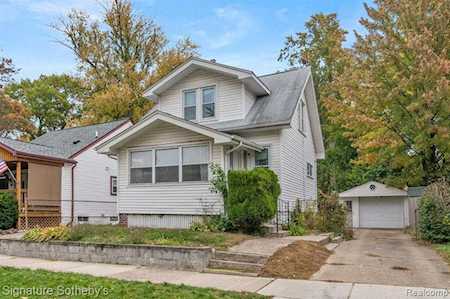 621 S Vermont Royal Oak, MI 48067